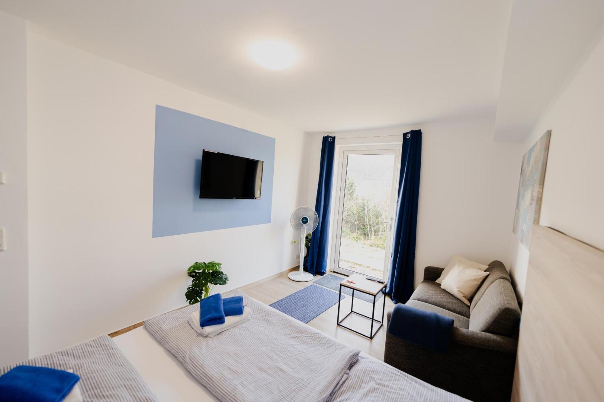 Ferienhaus Schoene Aussicht Ferienwohnung Blau Hemfurth-Edersee Buitenkant foto